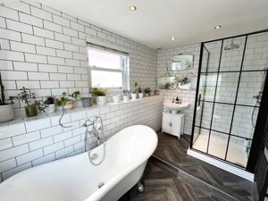 Photo 8- click for photo gallery